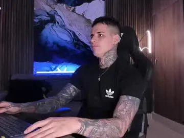 AmyBelmontt – webcam model profile photo Image 2