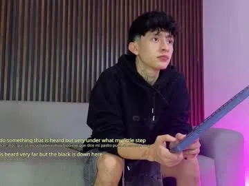 LiaBrooks – webcam model profile photo Image 16