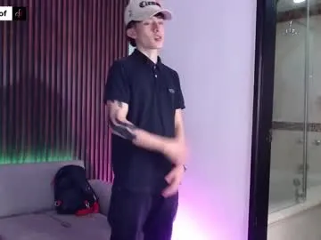 LiaBrooks – webcam model profile photo Image 18