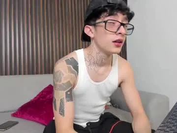 LiaBrooks – webcam model profile photo Image 2