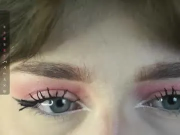 SkyLumen – webcam model profile photo Image 11