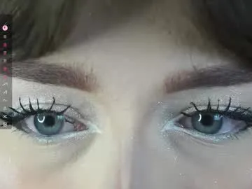 SkyLumen – webcam model profile photo Image 9