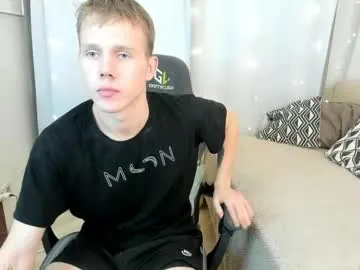 LillyPark – webcam model profile photo Image 3