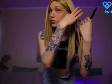 Alikams – webcam model profile photo Image 8