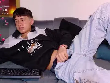 ZoeyReed – webcam model profile photo Image 3