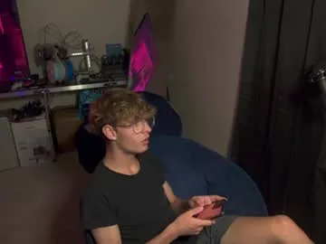 atesturky – webcam model profile photo Image 5