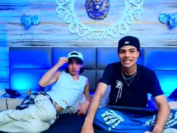 two_bags – webcam model profile photo Image 4