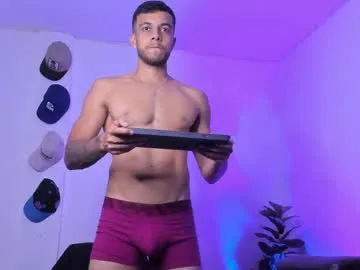 brockleereynolds – webcam model profile photo Image 6