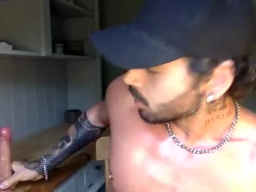 JadeMartinelli – webcam model profile photo Image 9