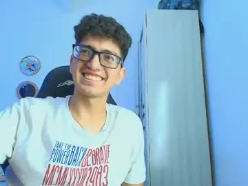 CarlaHall – webcam model profile photo Image 4