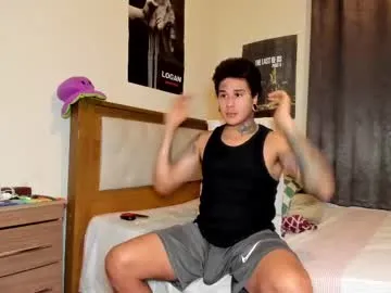 midgettripod1 – webcam model profile photo Image 8