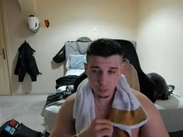 JuliaQuinn – webcam model profile photo Image 13