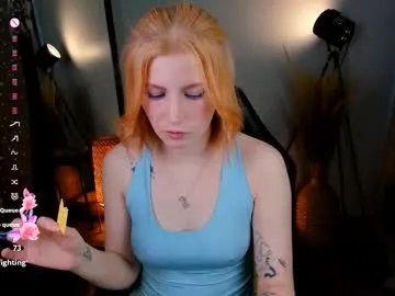 youyou-2025 – webcam model profile photo Image 8