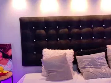 AmyBelmontt – webcam model profile photo Image 10