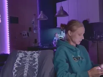 AmyBelmontt – webcam model profile photo Image 14