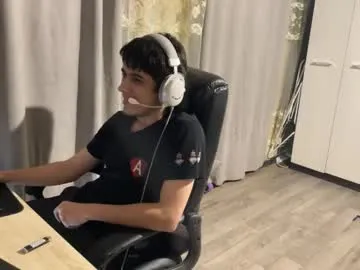 Alyssa_Noah – webcam model profile photo Image 18