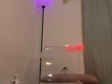 CassieGil – webcam model profile photo Image 17