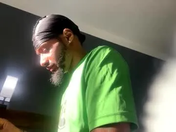 EllieKlark – webcam model profile photo Image 12