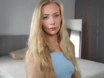 CassieGil – webcam model profile photo Image 9