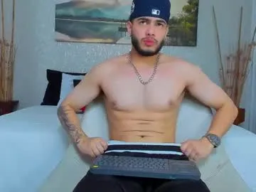 EmiRoseth – webcam model profile photo Image 2