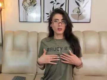 novi_rosse – webcam model profile photo Image 4