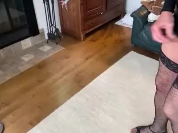 LauraFord – webcam model profile photo Image 2