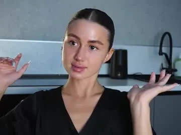 CassieGil – webcam model profile photo Image 4