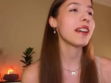 sarah_honey__ – webcam model profile photo Image 6