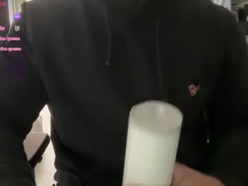 GianaBravo – webcam model profile photo Image 2