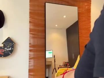 whoiswale – webcam model profile photo