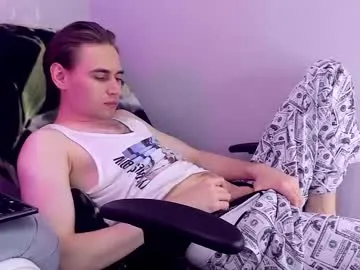 AirboyTy – webcam model profile photo Image 15