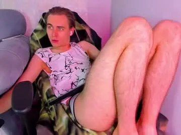 AirboyTy – webcam model profile photo Image 8