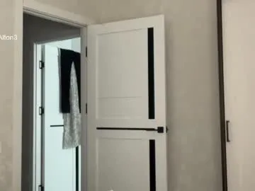 VeroniicaRoss – webcam model profile photo Image 12