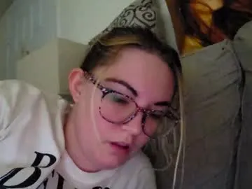 CassieGil – webcam model profile photo Image 3