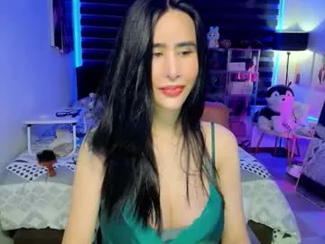 CassieGil – webcam model profile photo Image 12