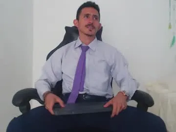 SkyLumen – webcam model profile photo Image 8