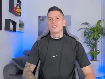 AnaTash – webcam model profile photo Image 14