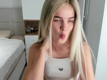 CassieGil – webcam model profile photo Image 17