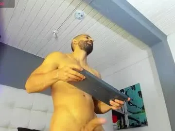 RYUTA_9911 – webcam model profile photo Image 6