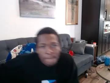 MoniLing – webcam model profile photo Image 4