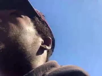 MoniLing – webcam model profile photo Image 6