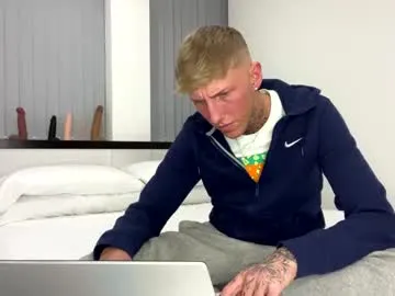 Emmy_Foxx – webcam model profile photo Image 2