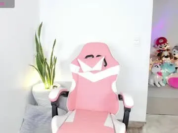 ZoeyReed – webcam model profile photo Image 15