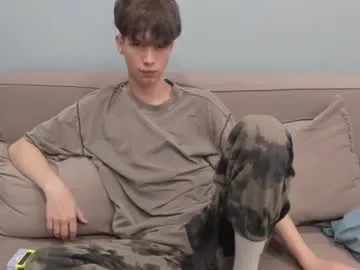 CassieGil – webcam model profile photo Image 2