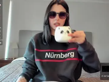 sarah_honey__ – webcam model profile photo Image 2