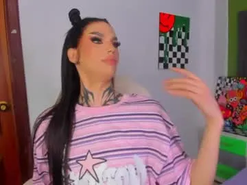 xxxhentaition – webcam model profile photo Image 4