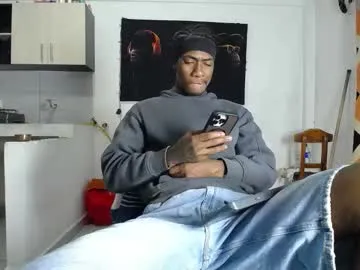 ShainaVaasquez – webcam model profile photo Image 7