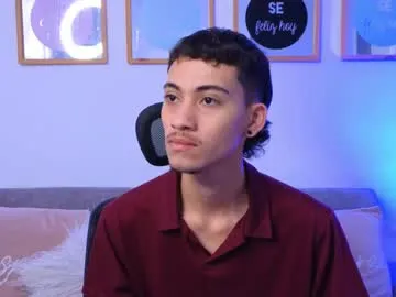 YaraDavis – webcam model profile photo Image 3