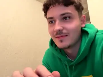 LillyPark – webcam model profile photo Image 10