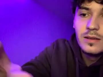 LillyPark – webcam model profile photo Image 2